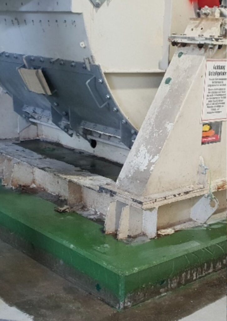 Disintegrator grouting with epoxy resin injection